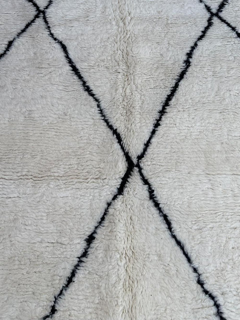 Beni Ouarain Carpet 347x202 cm