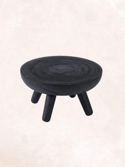 Elegant modern coffee table with a sleek design, perfect for displaying décor, books, or beverages. A stylish and functional addition to any space