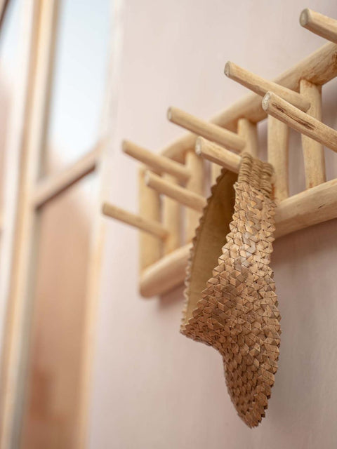 Island Cloth Hanger