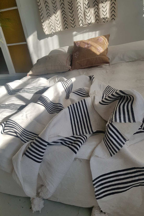 Moroccan Pom Pom Blanket